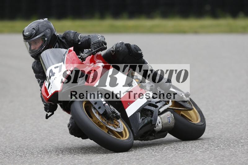 Archiv-2025/08 20.04.2025 Speer Racing ADR/Gruppe gruen/247